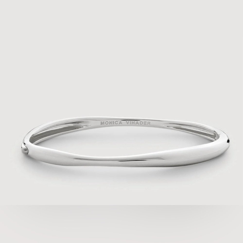 Monica Vinader Nura Reef Bangle – Sterling Silver size M